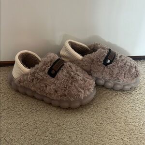 Brown and Cream Cozy Sherpa-Lined Slippers
